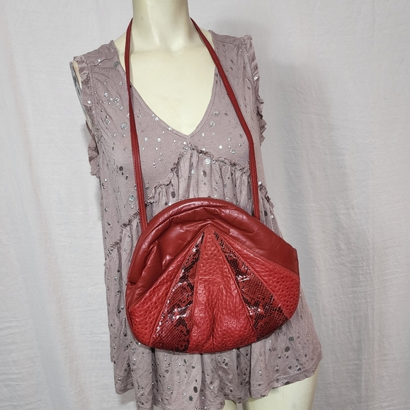 PIERRE MISHAEL Vintage 80s Red Leather Snake Print Crossbody Bag – Rare Sculptur - Picture 3 of 13